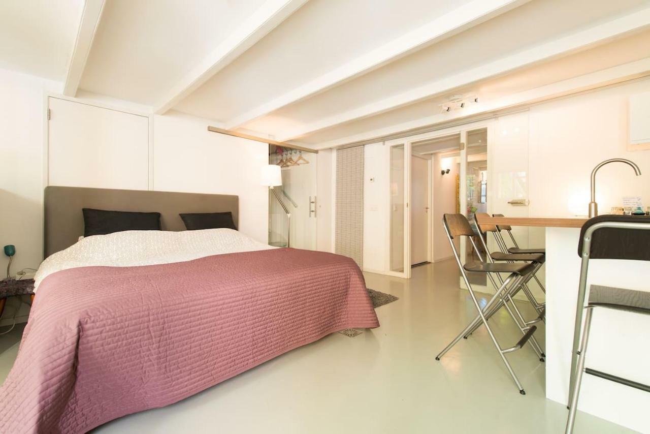 Quiet Apartment For 4 At Park In Center Amsterdam Exterior photo